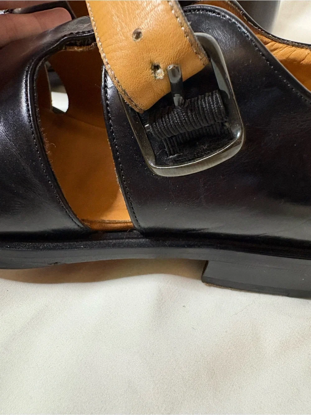Mezlan Black Leather Fisherman-Style Men’s Sandals with Buckle